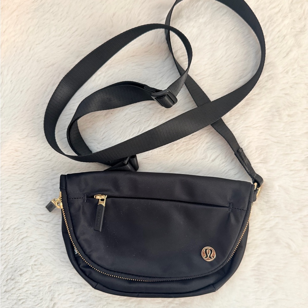 lululemon athletica Black and Gold Crossbody Bag